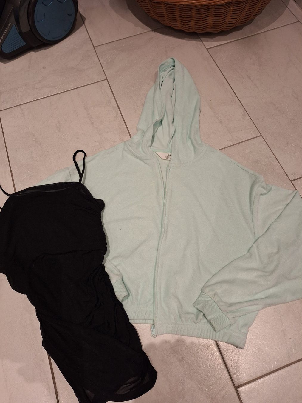 Nike Lotti di vestiti: Nike Jacke Gr S – Usato da Wegenstetten venduto da mcfly321 2