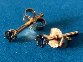 Vergoldete Silber-Ohrstecker blau