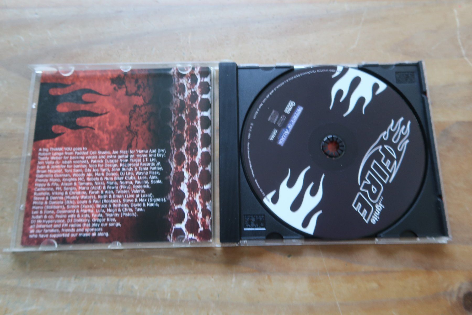 CDs: FIRE - IGNITE - MELODIC ROCK AOR - BONUS TRACKS - CD – D'occasion à Basel par Patiscat 3
