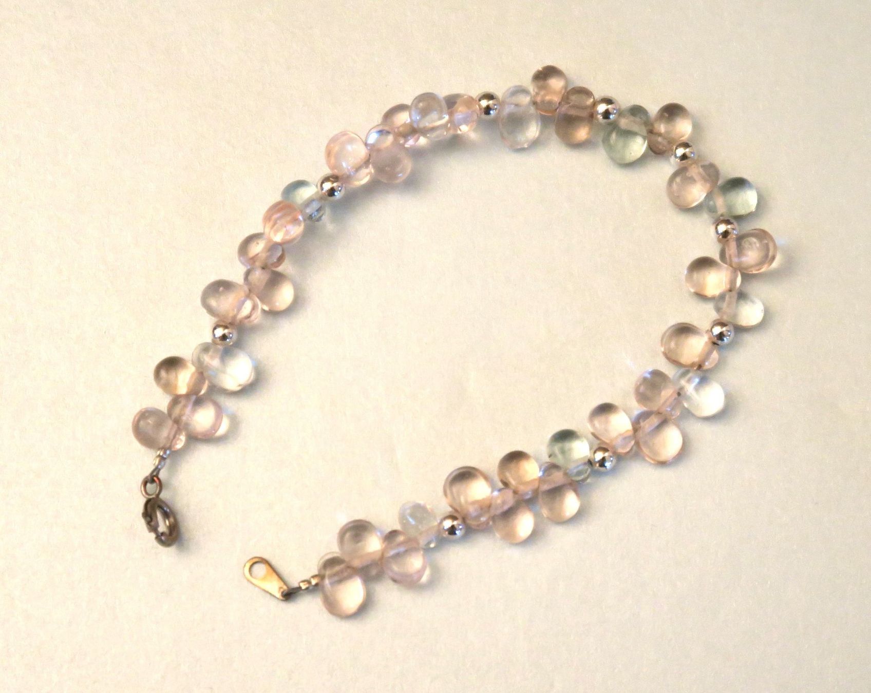 Bracciali & Braccialetti: Armband aus Glasperlen – Usato da Brittnau venduto da marlenestone