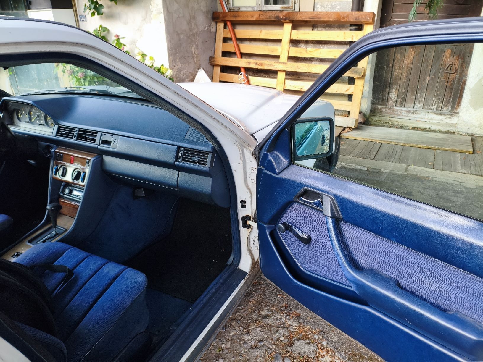 Mercedes-Benz Automobili: Mercedes Benz E300D W124 – Usato da Ostermundigen venduto da grafilus 3
