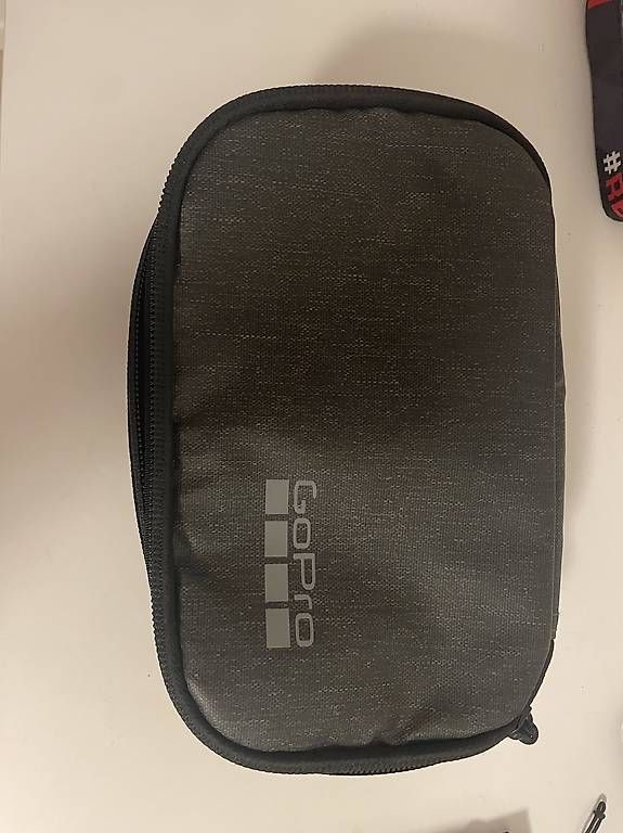 Action Cam: GoPro 8 Black - con vari accessori – Usato da Novazzano venduto da Dome848 4