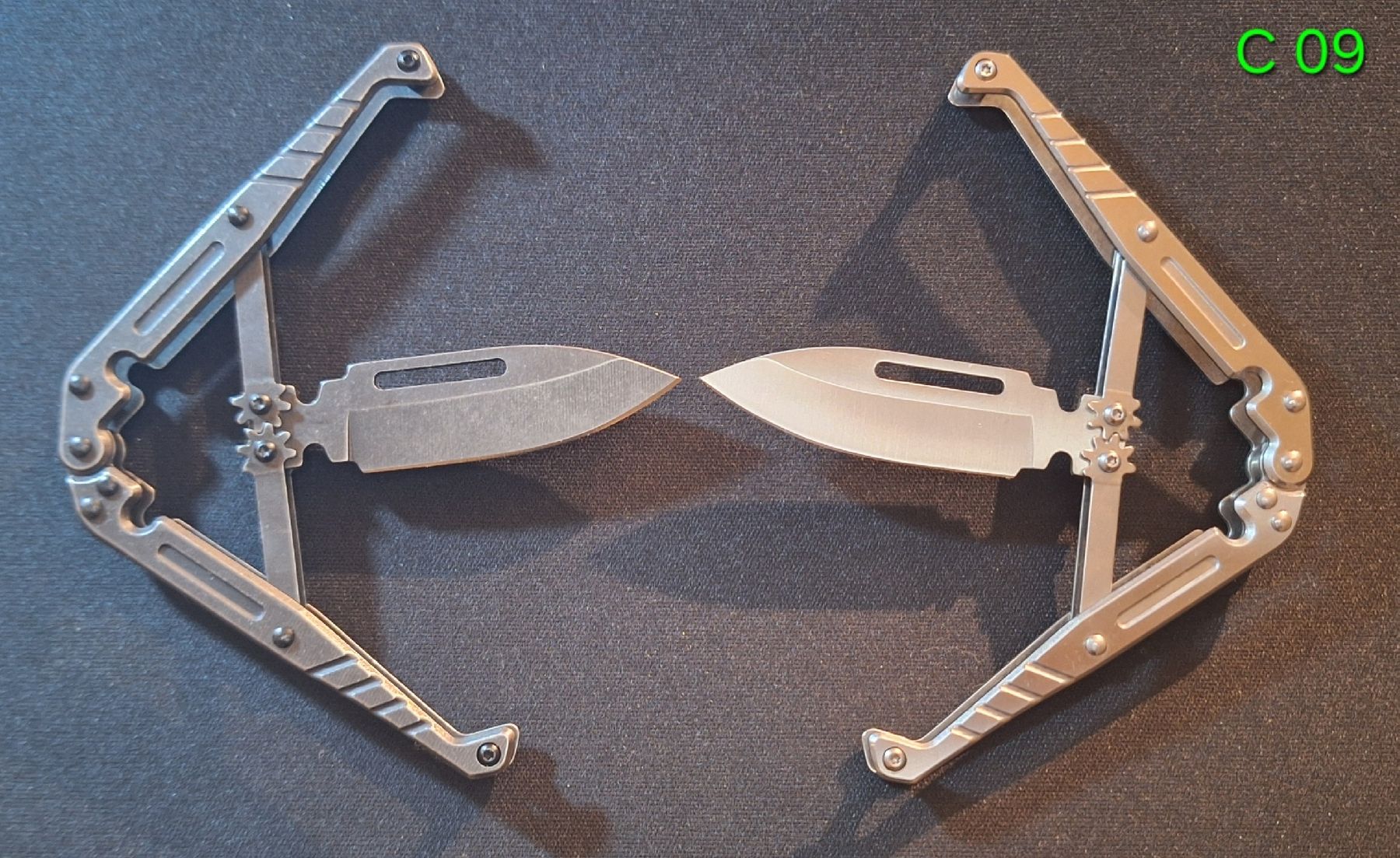 Couteaux de poche: Couteau de poche  – Neuf avec emballage d'origine à Genève par RJN_1208 2