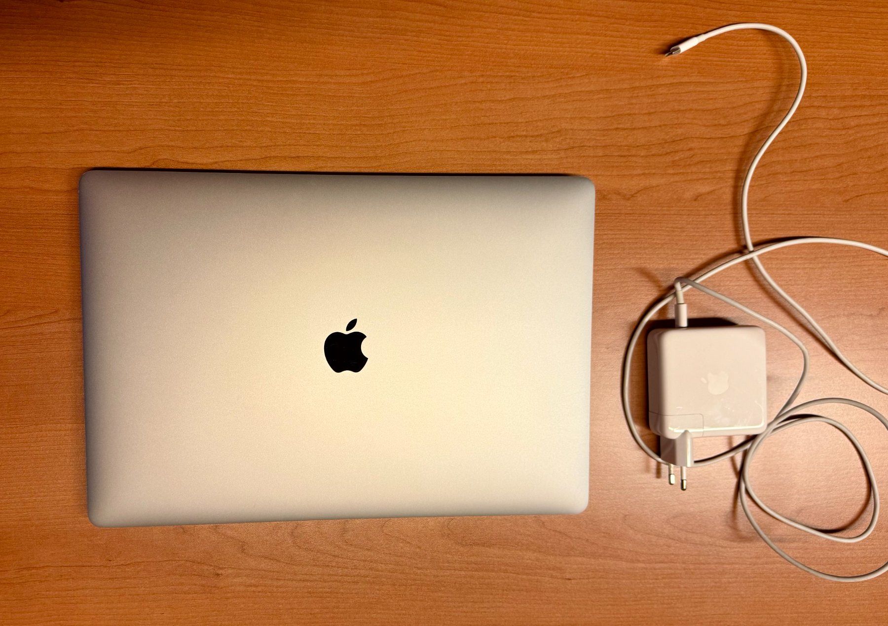 Apple Notebook: Apple MacBookPro 16'' Intel Core i9 8 cœurs à 2,3 GHz, 16 Go – Usato da Genf venduto da SALES2013SALES 7
