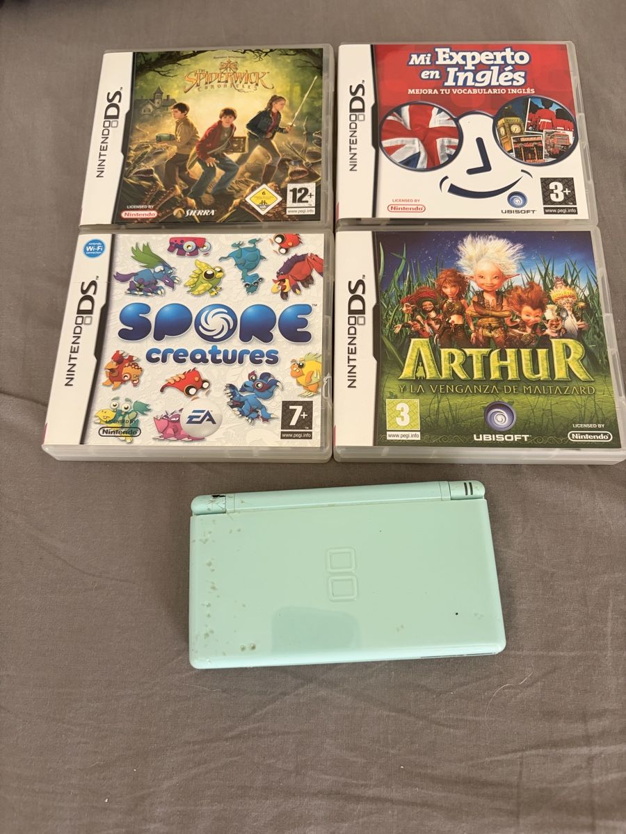 Nintendo Console: Nintendo DS Lite hellblau mit 4 Spielen gebraucht – Usato da St.Gallen venduto da rslalfs