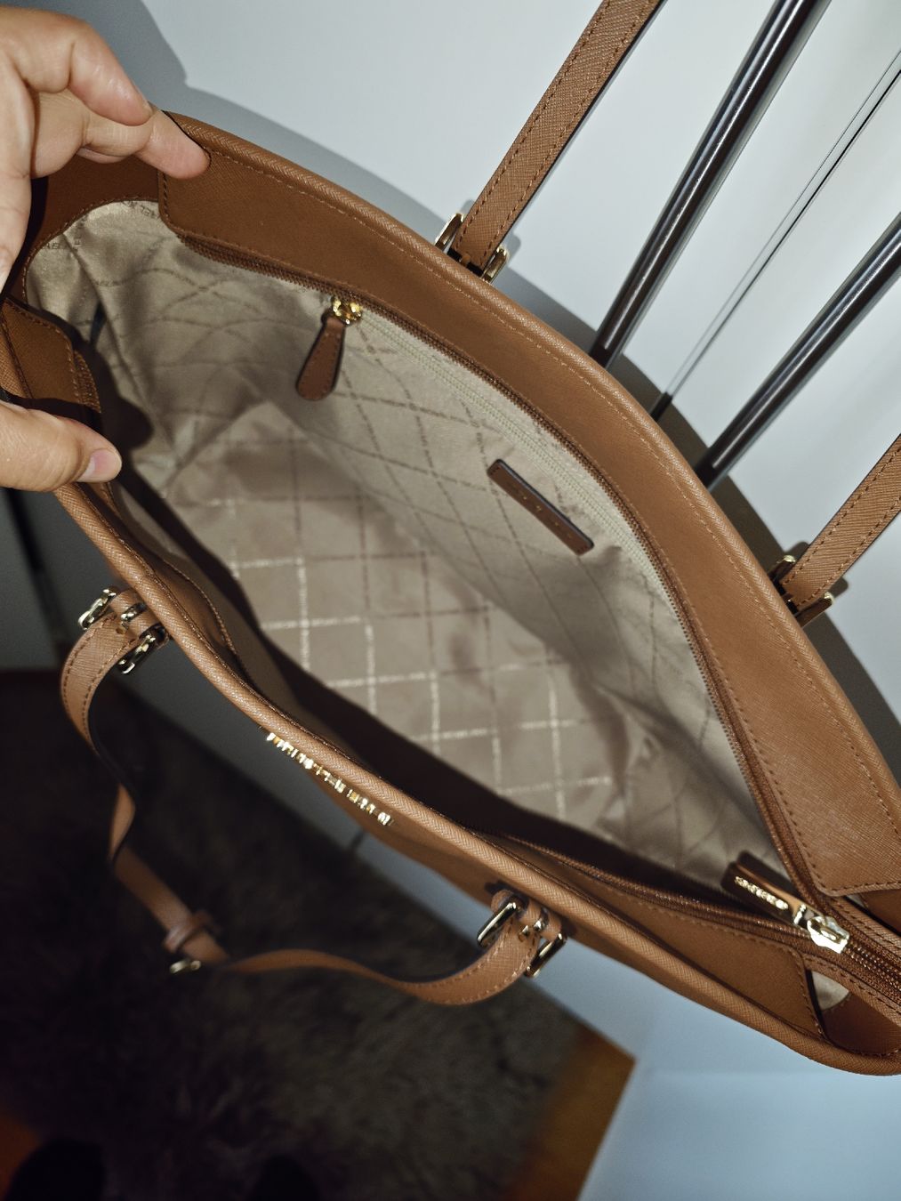 Michael Kors Borse da donna: Michael Kors Jet Set – Nuovo (secondo la descrizione) da Peseux venduto da pau_l5h9 2