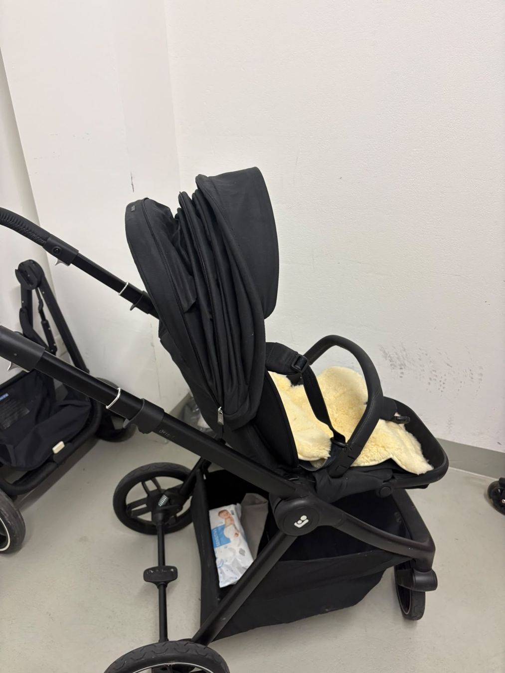 Maxi-Cosi Carrozzine: Kinderwagen Maxi-Cosi schwarz – Usato da Wangs venduto da i1ira 3