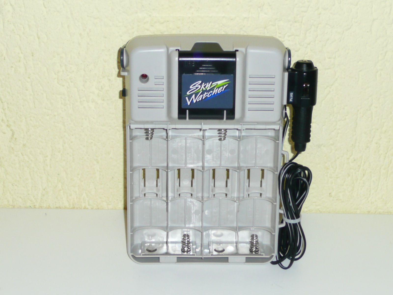Chargements: Nikko " Quick Charger " Sky Watcher ab 1 Fr. – D'occasion à Kriens par Taurus12 2