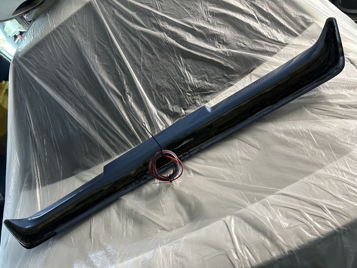 Volkswagen Tutti pezzi di ricambio auto: Aileron VW golf 3 zender – Usato da Muraz (Collombey) venduto da Wolfdog1978 4