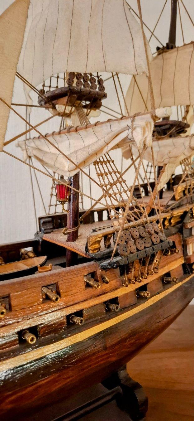Modellbausätze & Standmodelle: Handgefertigtes Schiffsmodell (1965) ca. 50 cm – Gebraucht aus Frauenfeld von mwb_77c9 4
