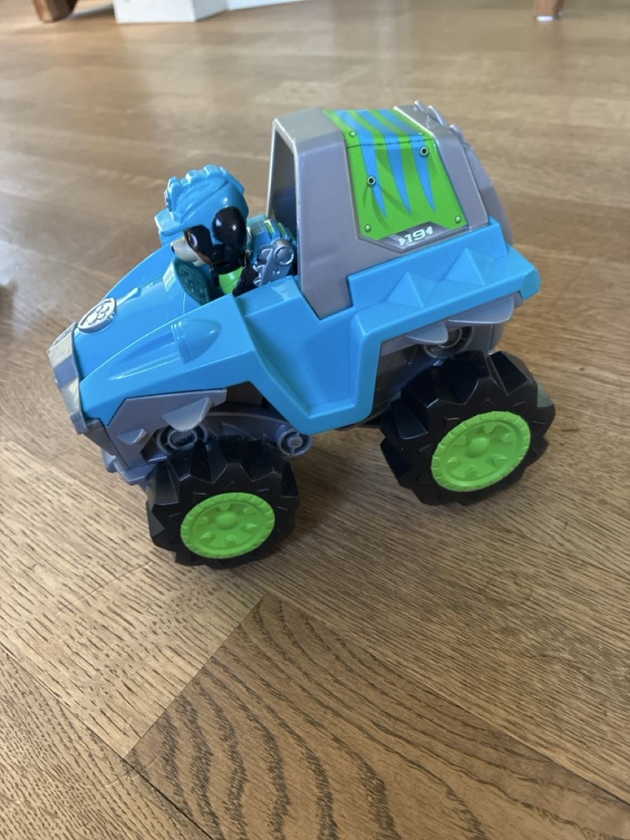 Giocattoli: Paw Patrol Auto und Figur  – Usato da Liebefeld venduto da dschegi 1