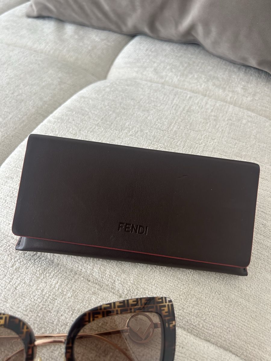 Fendi Lunettes & Verres: Fendi Sonnenbrille – D'occasion à Wallisellen par lau_68b9 8
