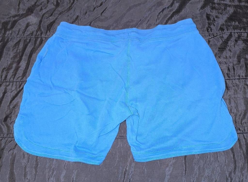 Pantaloni: kurze Shorts Gr. XL – Usato da Wädenswil venduto da Cpaco 1