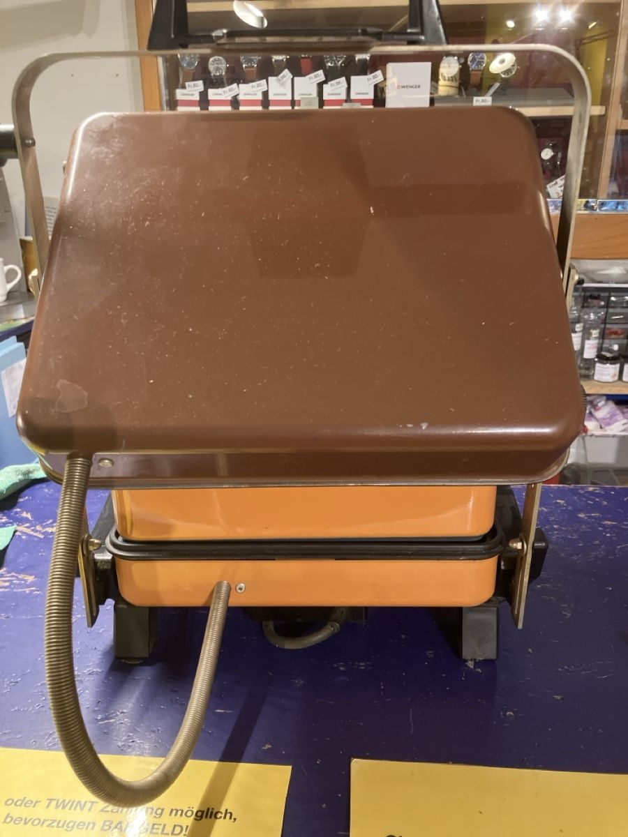 Elettrodomestici da cucina: Appetito Universal Bräter Vintage – Usato da Erlenbach im Simmental! venduto da Simmentaler-Perlen 5