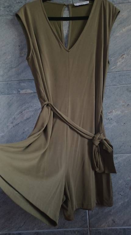 Jumpsuits: Mango Jumpsuit Khaki Grün  mit Bindegürtel (L) – Gebraucht aus Burgdorf von Damlaf_9 4