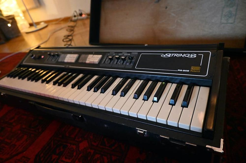 Tastiera Sintetizzatore Roland RS-5, 61 Tasti, Usata Con Graffi Ma Funzionante