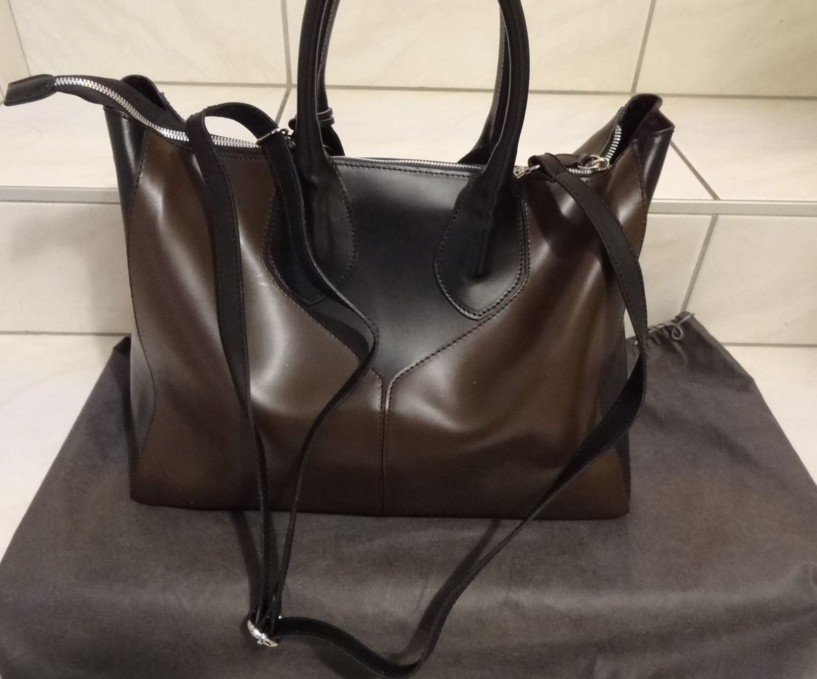 Borse da donna: BEVINI  MODENA TASCHE LEDER NEU – Nuovo (secondo la descrizione) da Läufelfingen venduto da Kamari 5