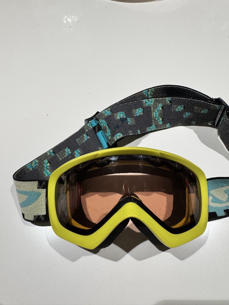 Giro Brillen & Gläser: Giro Kinderskibrille – Gebraucht aus Jona von kuota8645 1