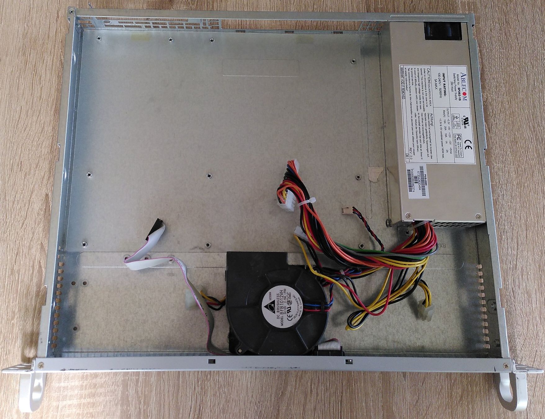 Server: Servergehäuse 1U mATX Pyramid inkl Netzteil 260W – Usato da Worb venduto da minzobst 2