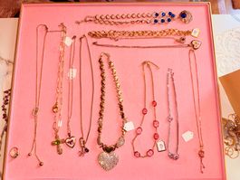 Grand lot de colliers fantaisie NEUFS