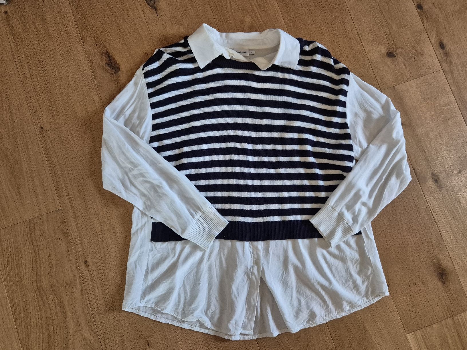 Desigual Camicette: Desigual Bluse mit integriertem Pullunder, Gr. S - Top Zusta – Usato da Zuzgen venduto da SaBee91 2