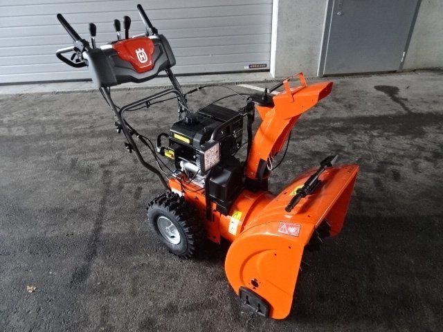 Husqvarna Schneeräumung: Schneefräse ST224 Husqvarna – Neu und originalverpackt aus Rüegsbach von HusqvarnaShop3418