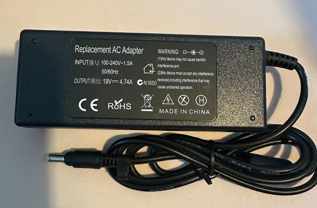Ladegerät: AC ADAPTER – Neu (gemäss Beschreibung) aus Nidau von EXP40 1