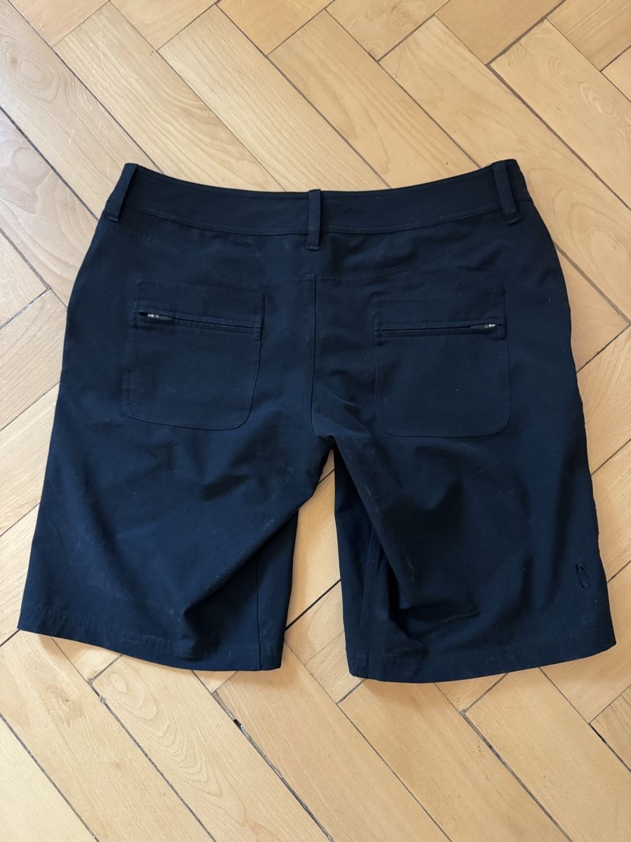 Pantaloni: Sugoi Damen Bikehose – Usato da Zürich venduto da misscheeky 1