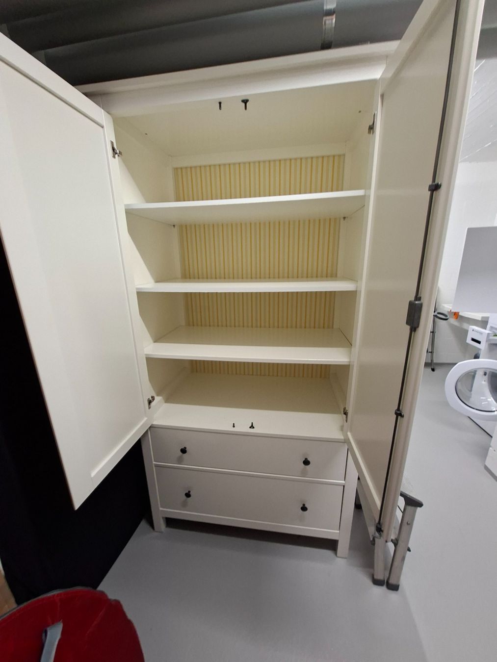 Ikea Armadi: IKEA Schrank Hemnes – Usato da Büren an der Aare venduto da Sabinem71 2