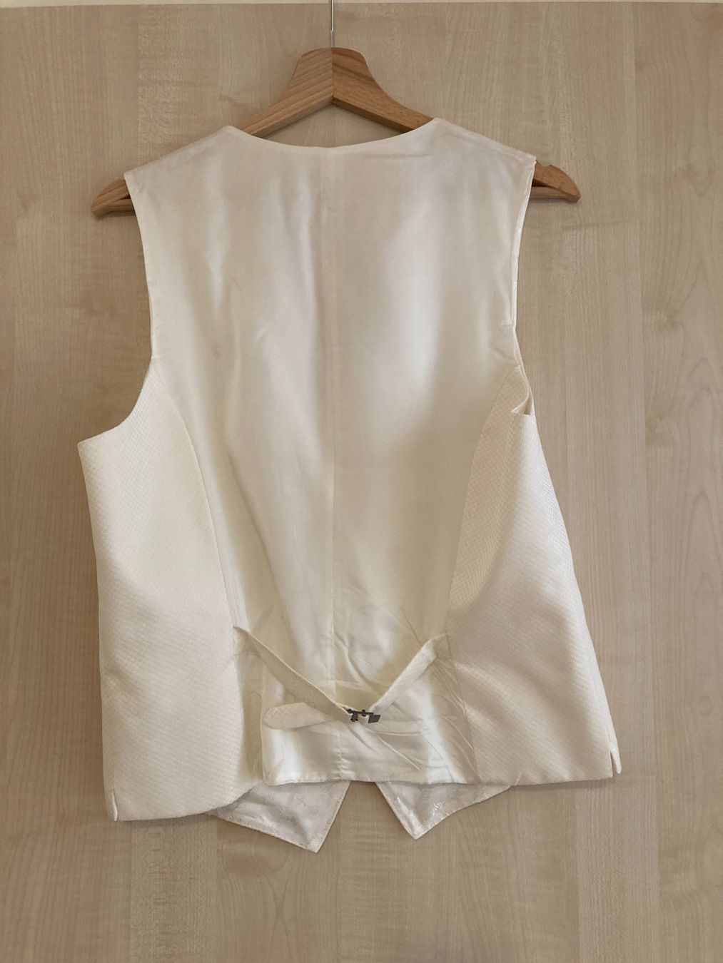 Joop Gilet & Giacche: Anzugsweste mit Fliege und Einstecktuch Ivory, Gr. 46 – Usato da Davos Platz venduto da vberchie 3