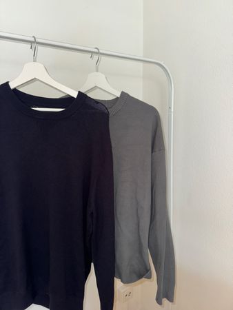 Zwei Herren-Pullover, passen für Grösse L