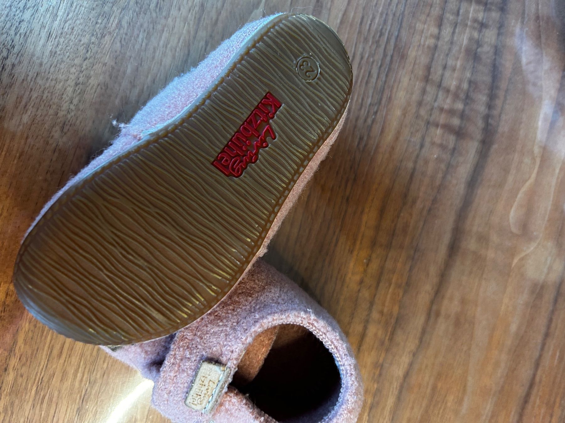 Scarpe per ragazze: Living Kitzbüehl Hausschuhe – Usato da Ermatingen venduto da ann_y78b 1