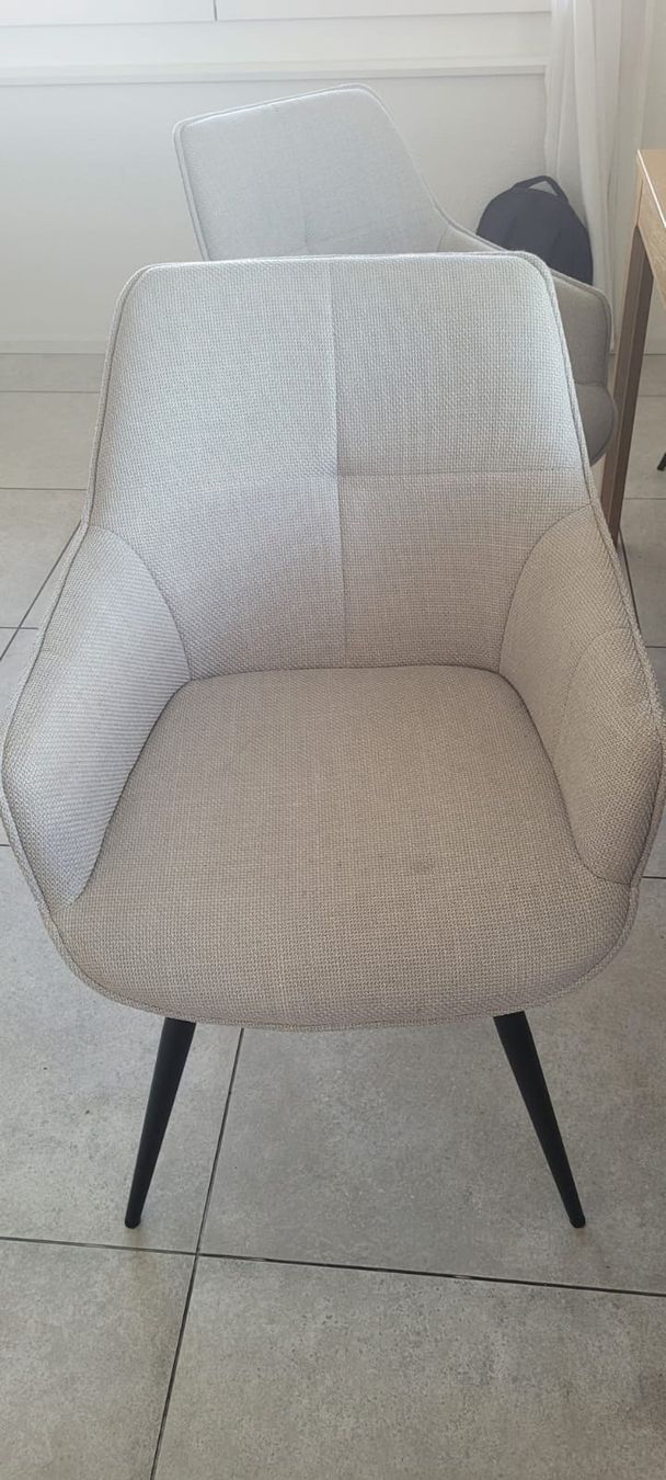 Ikea Tavoli: Extendable Dining Table with 4 Set Chairs – Usato da Dübendorf venduto da kor_vl99 4