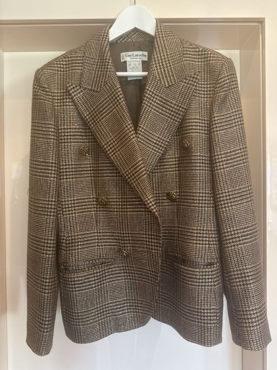 Giacche: Guy Laroche Vintage Blazer. Size 38. Classic Design. – Nuovo (secondo la descrizione) da Montagnola venduto da jamylafy