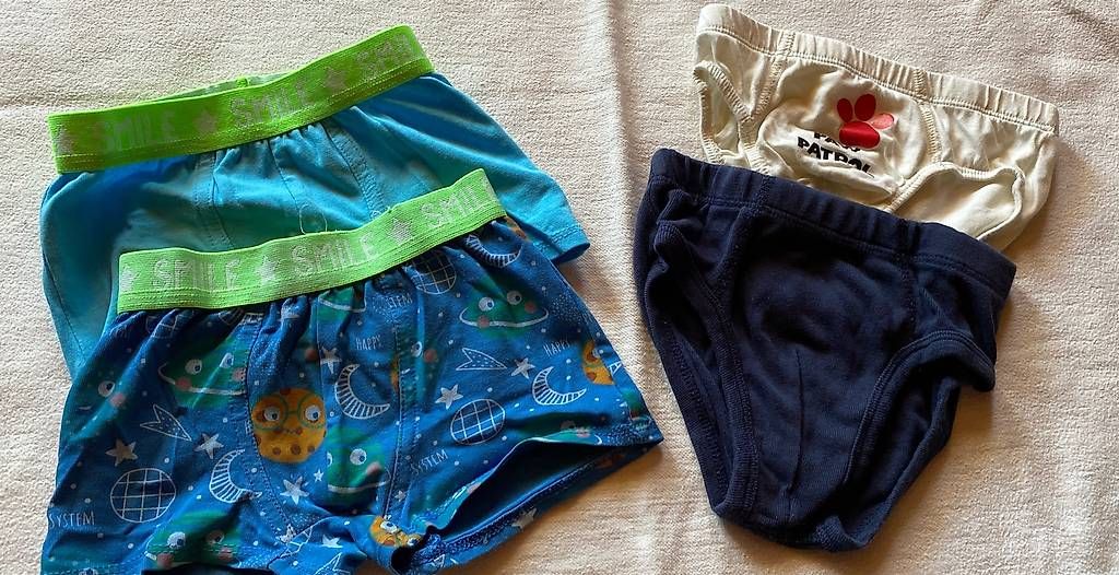 Sous-vêtements: Unterhose Junge 98/104 – D'occasion à Därstetten par yas_pb5r