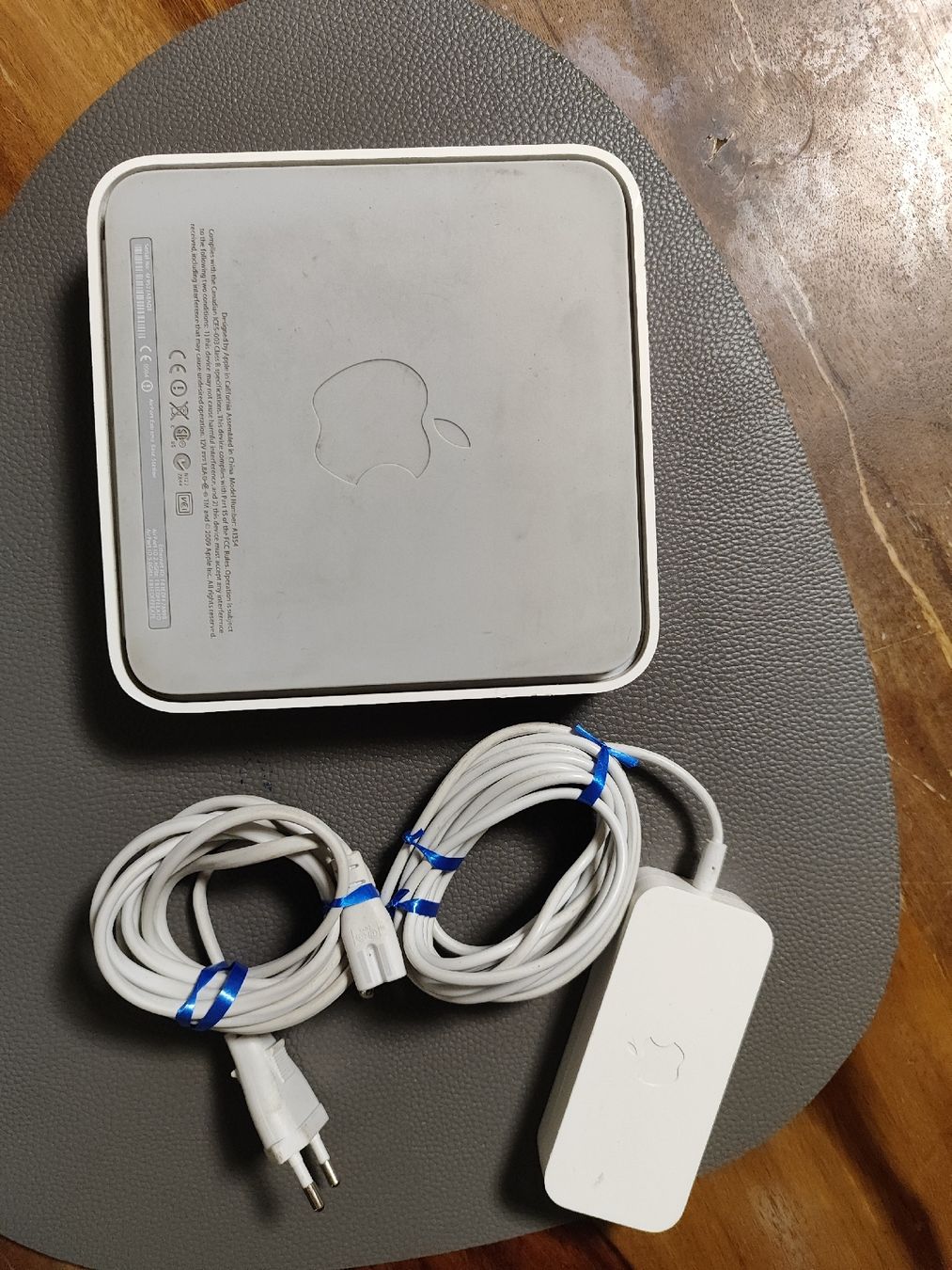 Apple Modem & Router: Apple A1354 - Wifi Router – Usato da Mülligen venduto da vagos85 2