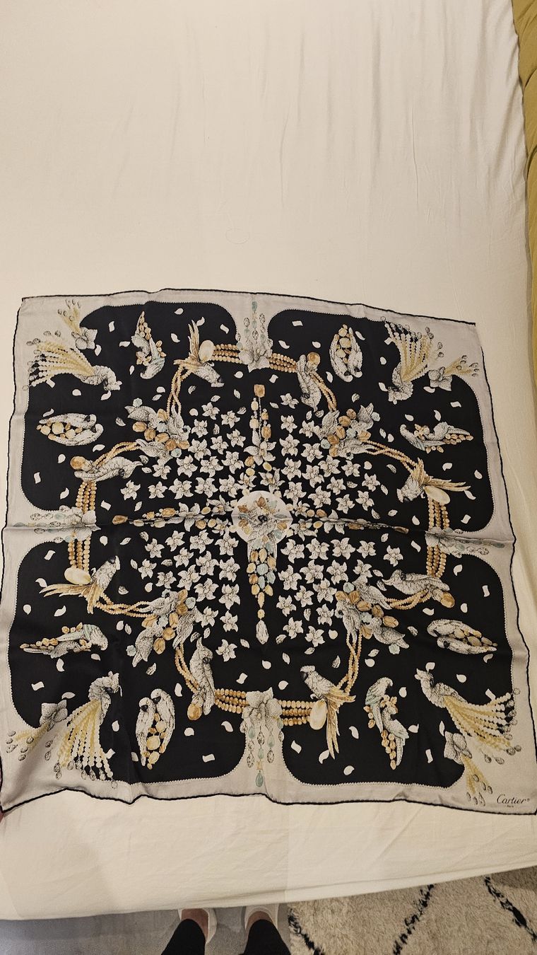 Cartier Foulard & Sciarpe: Cartier Foulard – Usato da Richterswil venduto da Dakiii 2