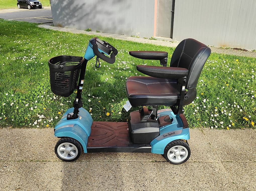 Scooter: Scooter Veo Sport – Usato da Gland venduto da nan_5nkb 3