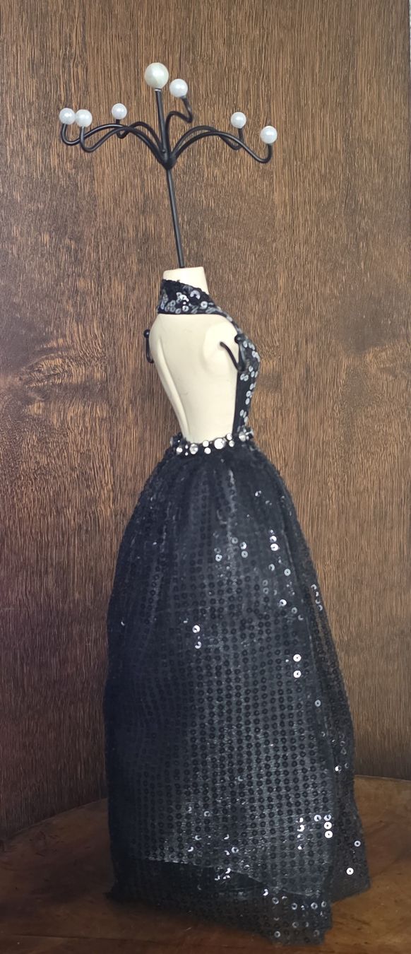 Portagioie: Modeschmuckständer im Ballkleid Design, neuwertig! – Nuovo (secondo la descrizione) da Rheinsulz venduto da Gilea 2
