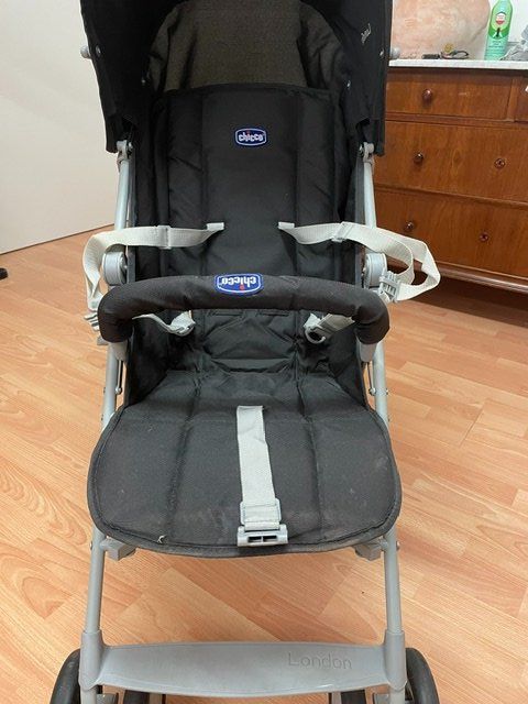 Chicco Kinderwagen: Kinderwagen Chicco  schwarz gebraucht – Gebraucht aus Bettlach von rod_dj5c 1