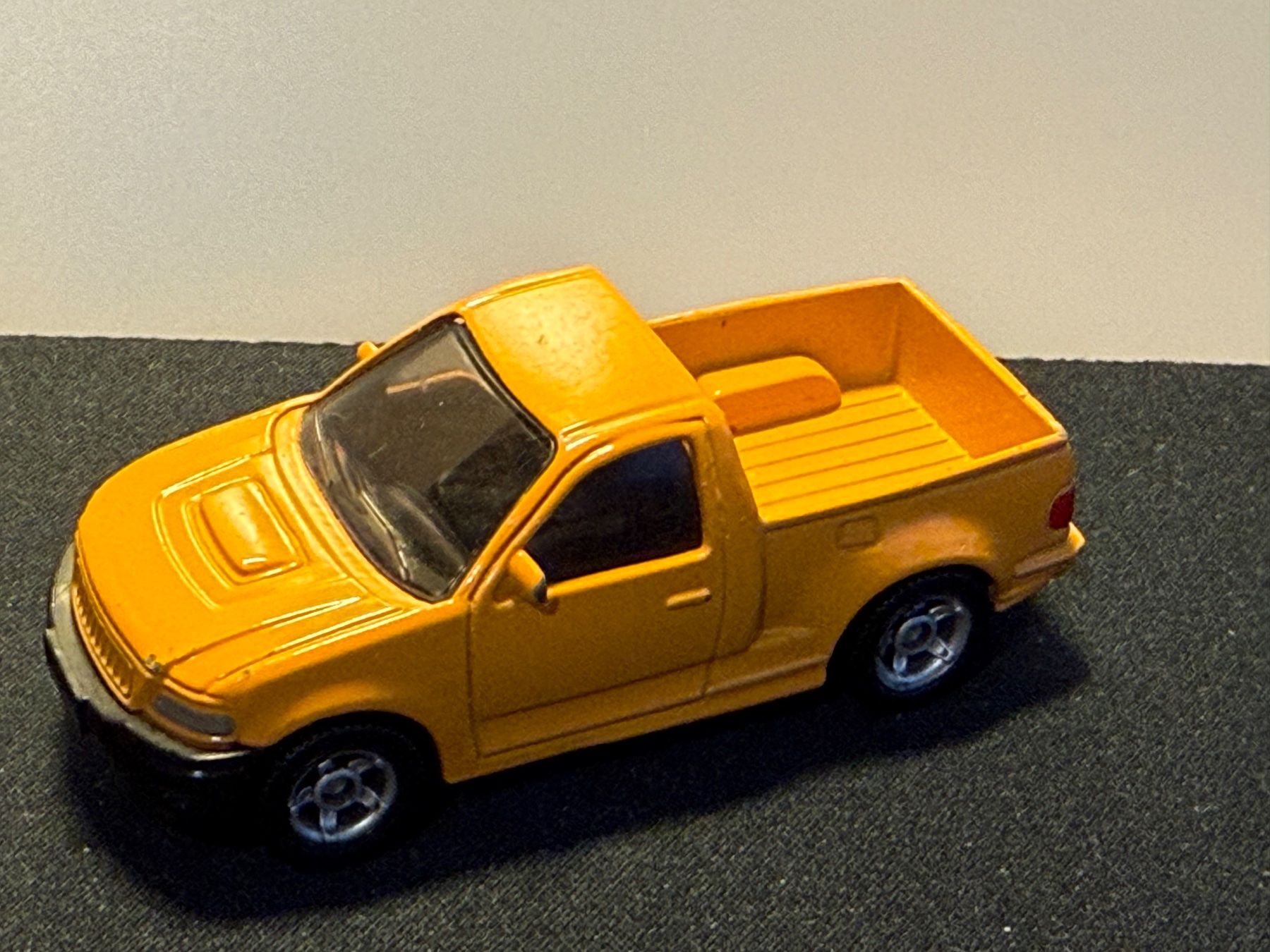 Siku Modellautos: SIKU 0867 Ranger gelb ! – Gebraucht aus Chur von Hermes421
