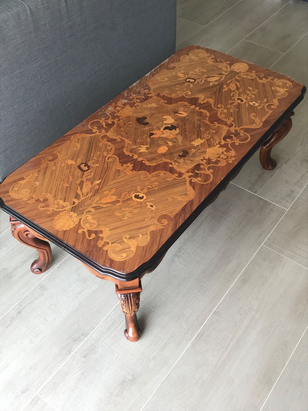 Tables: Antique Tisch mit lackiertem Blatt – D'occasion à Lausanne par opi_92cn