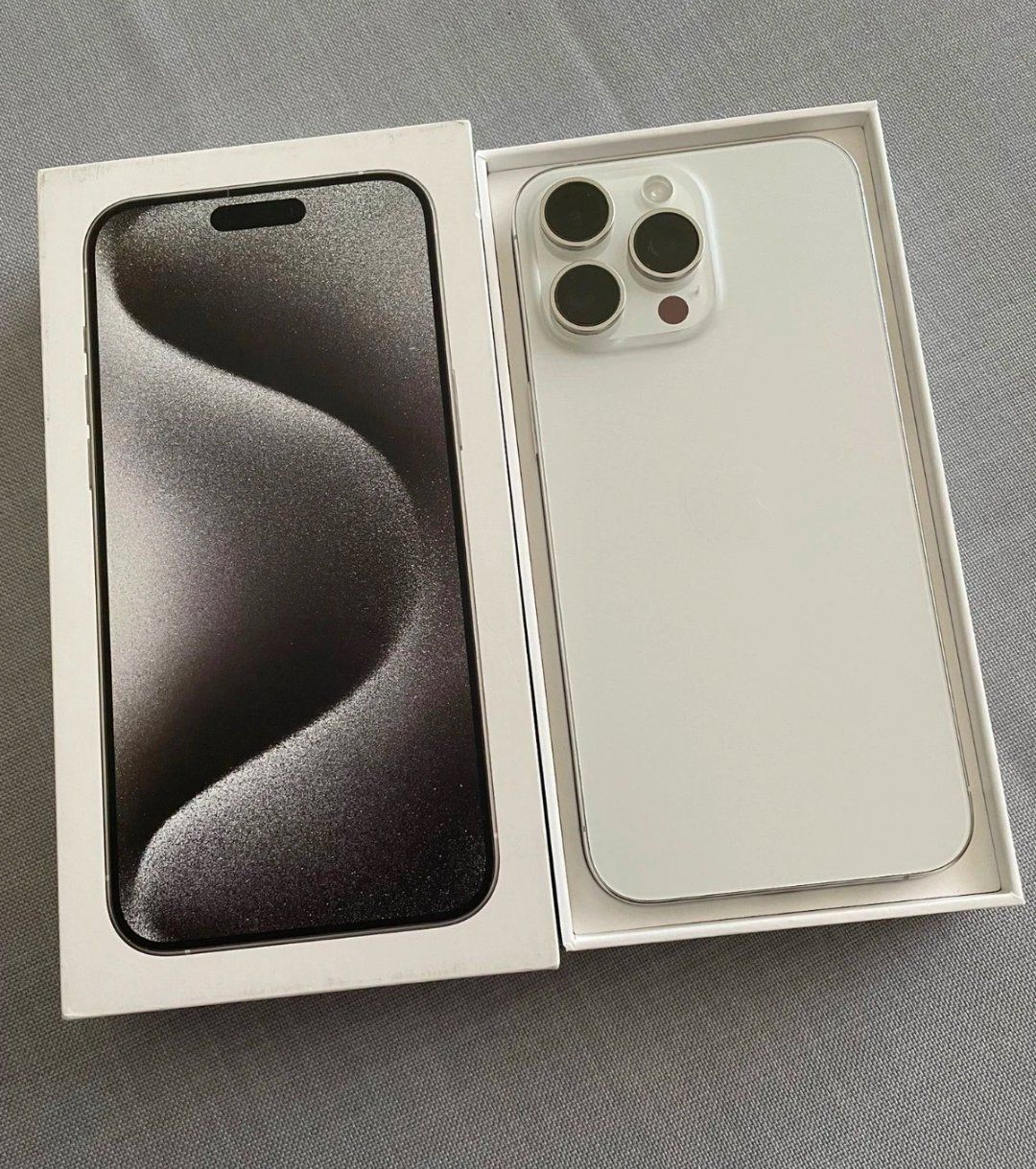 Apple Telefoni cellulari / Smartphones: iPhone 15 Pro Max (256GB) Akku 97% – Usato da Luzern venduto da Waince786