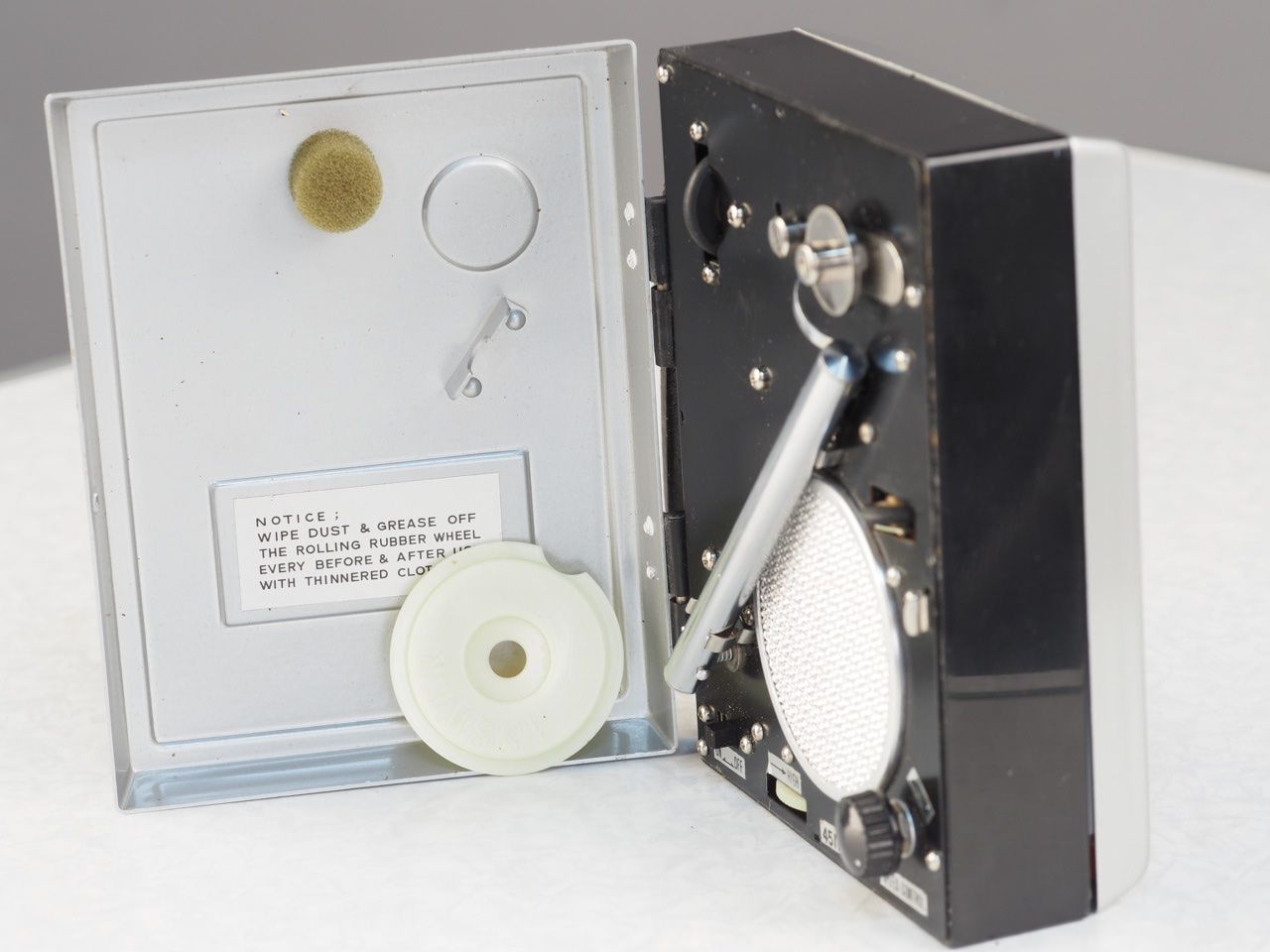 Tourne-disques: tourne disque – D'occasion à Lausanne par Leag 3