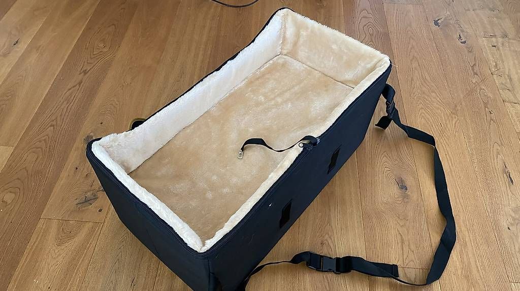Cucce & Letti: Hundebett fürs Auto – Nuovo e nell'imballaggio originale da Möriken AG venduto da Beppo3