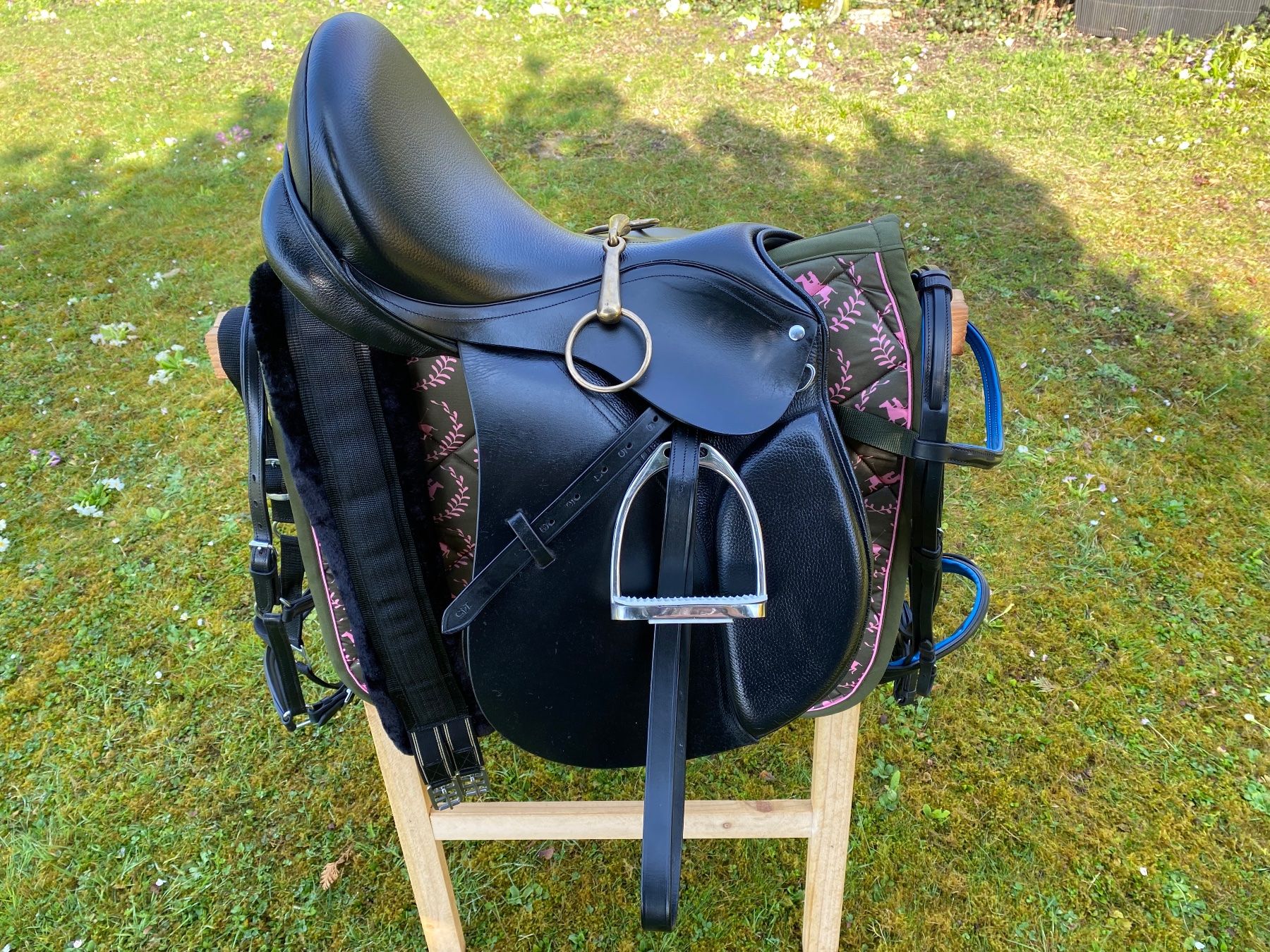 Selle & Accessori: schöner Vielseitigkeitssattel – Usato da Feldbach venduto da Fea1 3