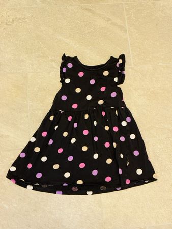 Sommerliches H&M Kleid, Gr. 110/116, Schwarz mit Pünktli