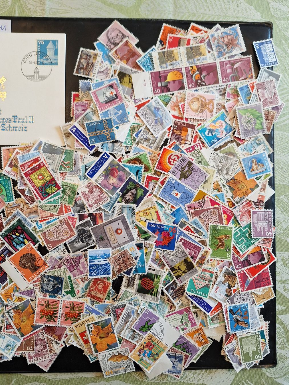 Alle Briefmarken: CH- ca. 1000 und 4 Briefe dazu (A11) – Gebraucht aus Genolier von Antoine30 2