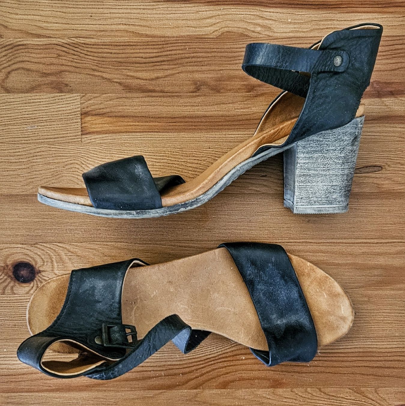 Damenschuhe: Schwarze PIER ONE Sandalen mit Absatz, Grösse 39 – Gebraucht aus Köniz von Crispx