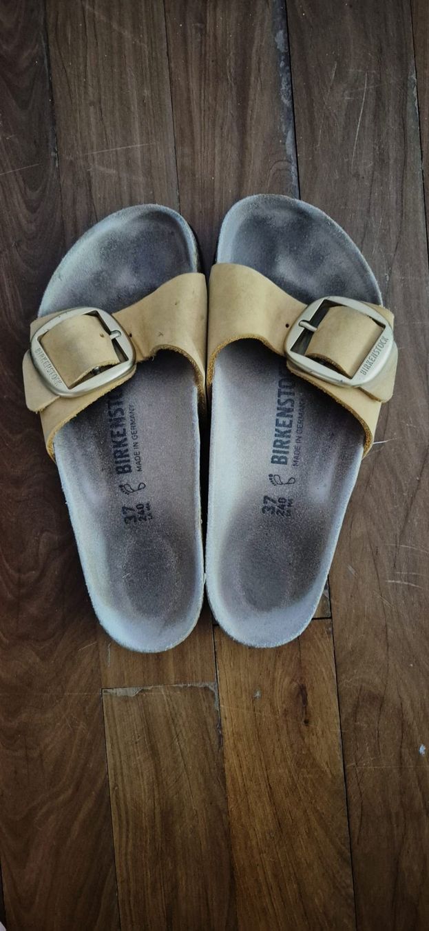 Birkenstock Scarpe da donna: Birkenstock Sandalen Grösse 37 – Usato da Zürich venduto da Buchaendler
